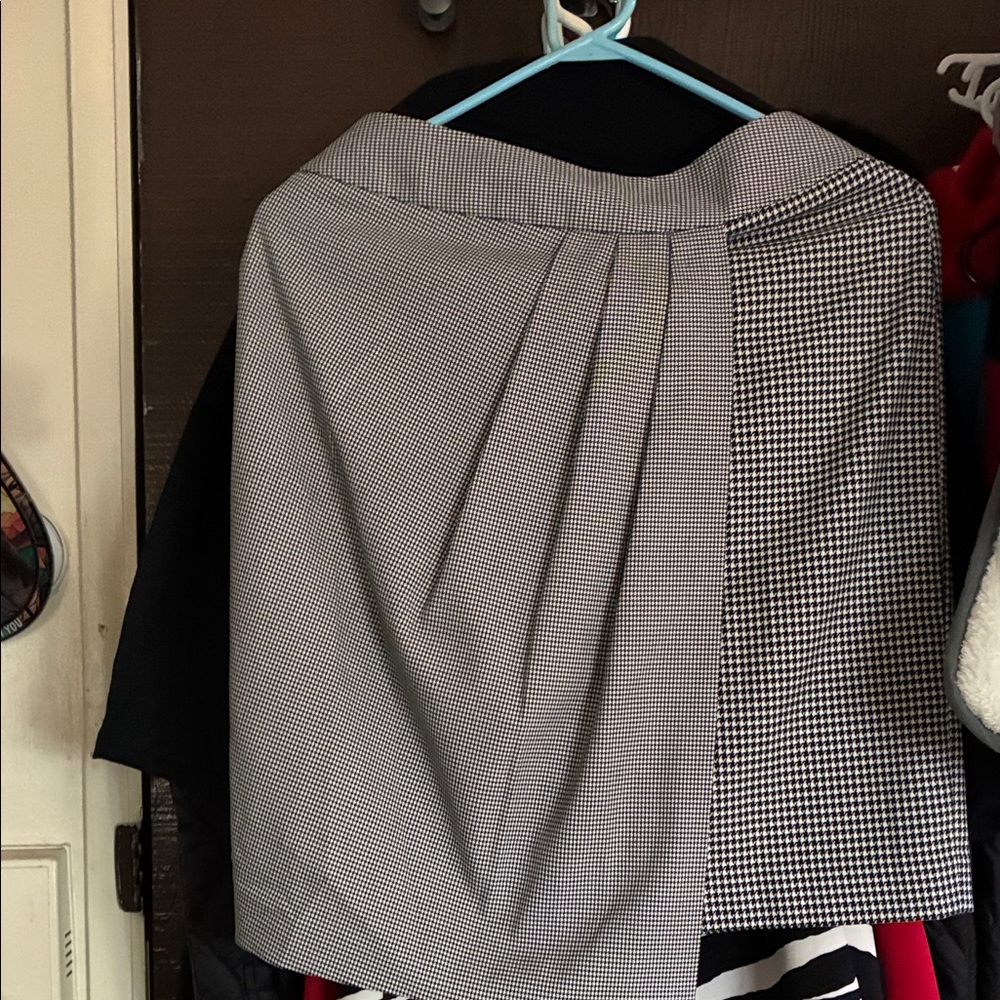 Calvin Klein Black and White Pencil Skirt